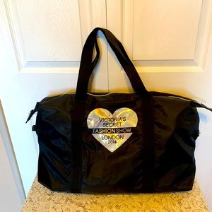 Victoria’s Secret Limited Edition 2014 fashion show tote & bag